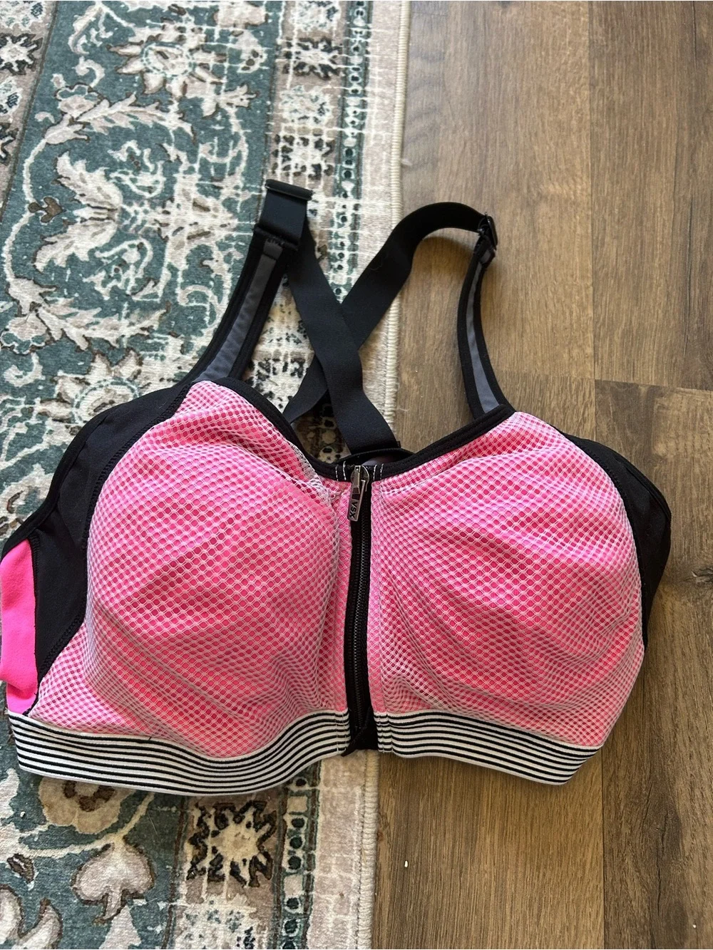 Victoria’s Secret X Pink & Black Sports Bra
